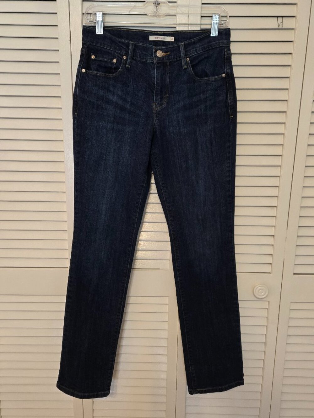 Levis Classic 505 Straight Jeans Size 4M